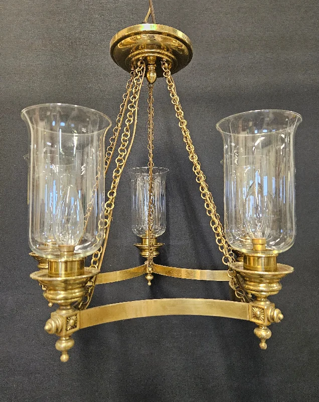 Chandeliers with Clear Crystal for a Sparkling EffectChandeliers with Clear Crystal for a Sparkling Effect5-Light Brass Chandelier, CA. 1950