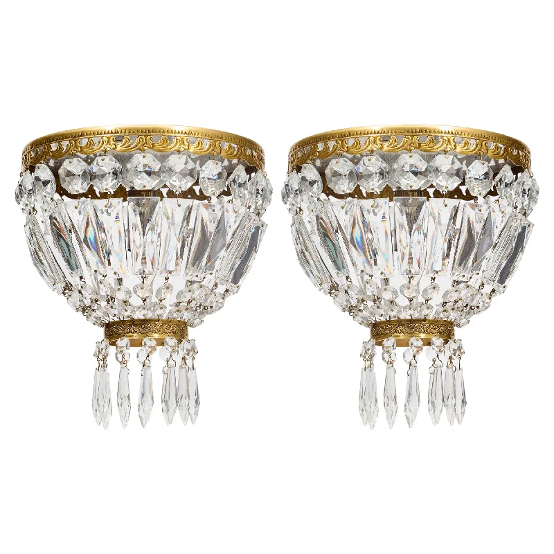 Chandeliers with Metal Frames in Copper FinishChandeliers with Metal Frames in Copper FinishPetite Crystal Chandeliers